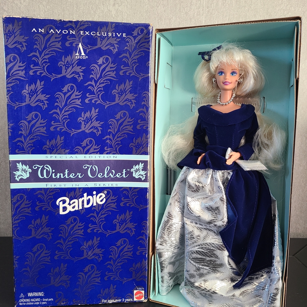 Barbie Special Edition Winter Velvet Avon Exclusive First In A Series 15571